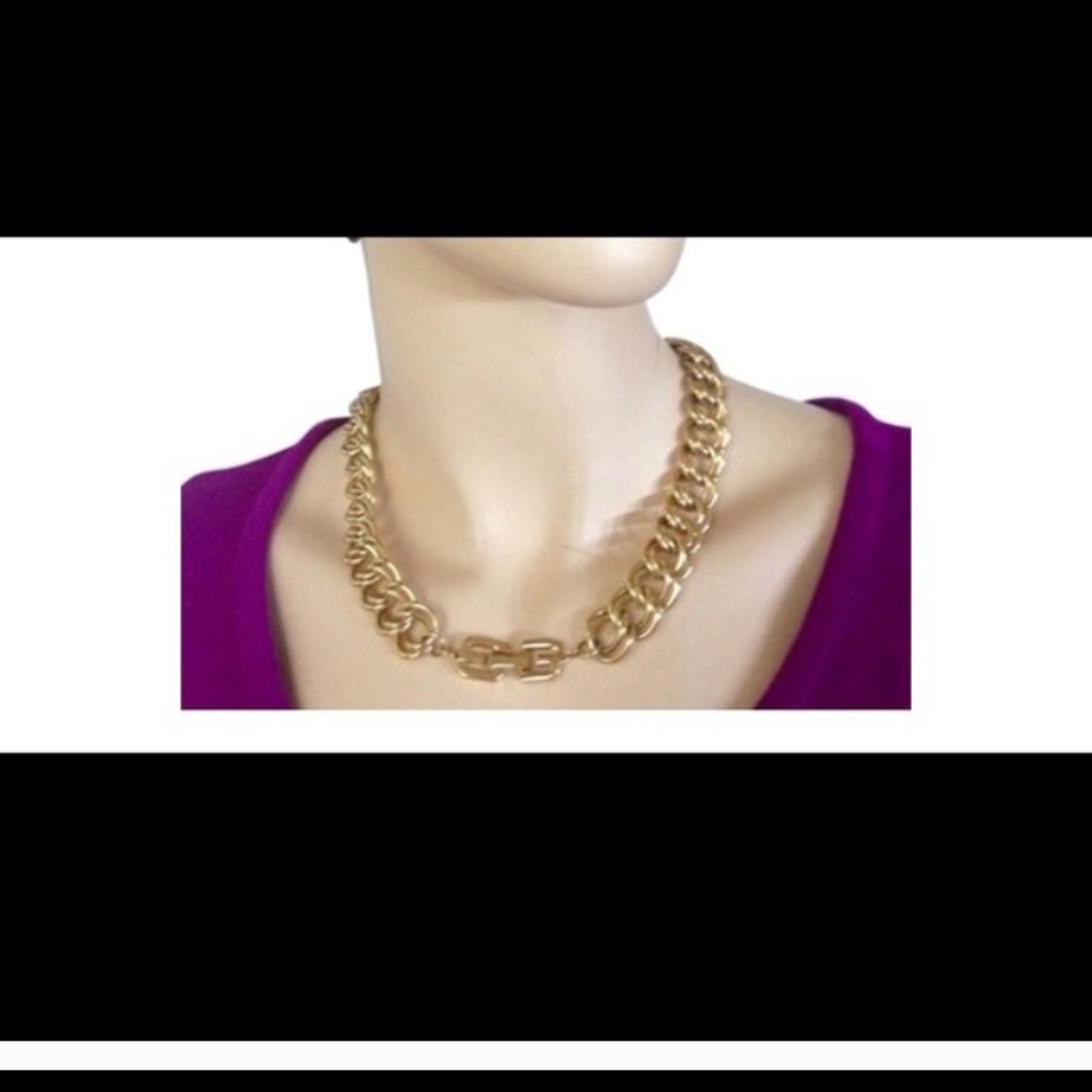 Givenchy chain choker